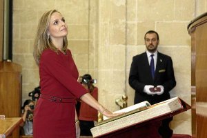 Maribel Sánchez, en el Parlamento.