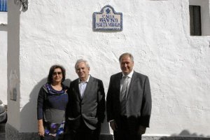 Una calle y el salón cultural de Almegíjar lucen el nombre del humorista.