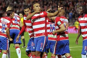 El Arabi no está acertado con la meta rival pero es su referente goleador.