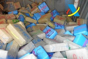 Hachís decomisado por Aduanas. 