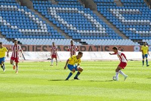 Al Almería B se le escapó la victoria al final.