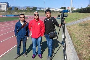 Krisdin Suwanbubpa, Chamnan Pranee y Panupong Jewsiritrakul, de Channel 3 Tailandia.