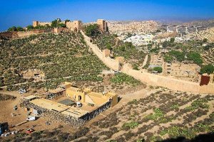Vista general de la Alcazaba y los decorados de Clavius.