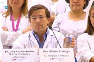 el equipo médico del Carlos III, en la rueda de prensa de esta mañana.