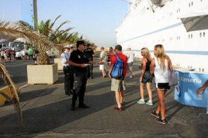 15 cruceros pasan por el Puerto de Almería durante el otoño.