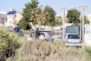 Guardia Civil, Bomberos, Policía Judicial y Local controlaban las inmediaciones.