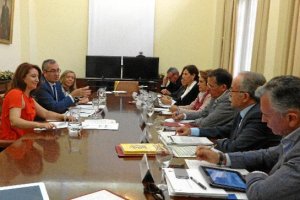 Crespo con los presidentes de los puertos andaluces