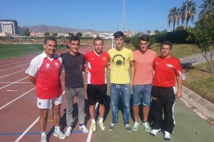 Mané se hizo una foto con sus paisanos.