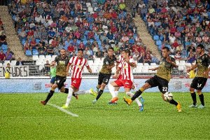 El Almería tampoco sabe ganar en casa.