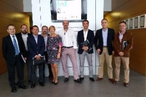 La junta directiva de Tecnova durante su visita al CNTA. 