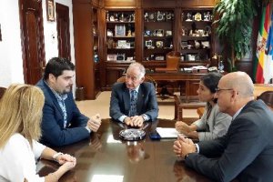 Reunión ayer con el primer edil y concejales.