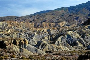 El único desierto del continente europeo, ofrece un paisaje único, tremendamente sugestivo y sobreco