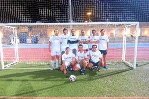 Equipo de jóvenes abogados, que fue subcampeón.