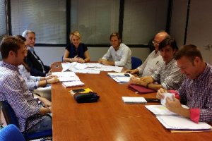 Reunión con la empresa adjudicataria, ayer en el Ayuntamiento.