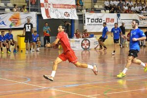 Los urcitanos de Guillermo Plaza aprenden a vivir con la presión.