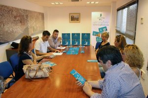 Reunión con asociaciones de comerciantes.