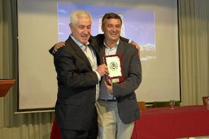 El director y el ilustre ex alumno