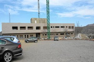 El centro que espera a ser terminado