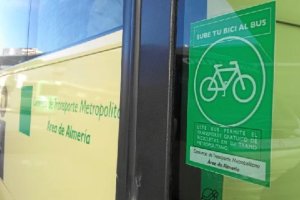 Autobuses del Consorcio Metropolitano de Transportes que permiten subir bicicletas. 