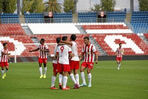El Almería B arrasó al Lucena.