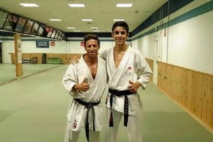 Areg Pretosyan con su entrenador Cayetano García.