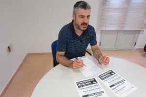 El portavoz de IU en Roquetas, Ricardo Fernández.