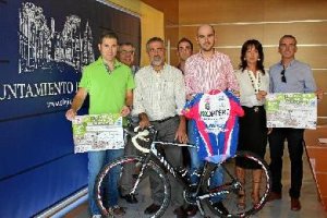 José Andrés Cano, junto a otras personalidades.