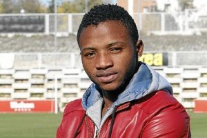 El jugador vallecano se expone a una sanción de la FIFA.
