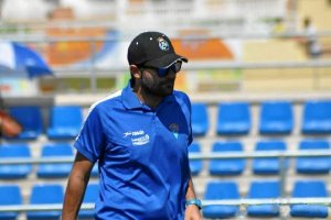 Profesor de fútbol en la Escuela de Roquetas.