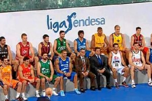 Los mejores jugadores, en la sede de Endesa.