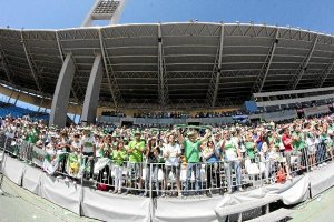 Hace tres temporadas la afición del Elche tomó el Mediterráneo.
