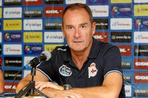 El míster del Deportivo.