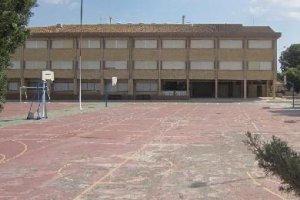 El patio del colegio será objeto de reforma.