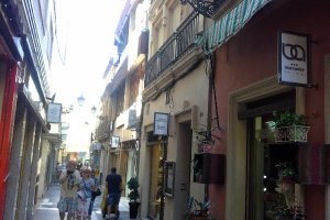 Calle Las Tiendas en el casco histórico de la capital.