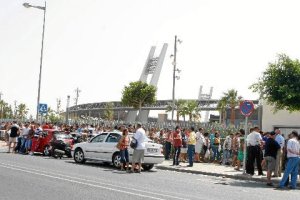 Tiene que haber una fórmula para llenar el Mediterráneo.