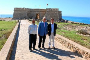 El homenajeado en el centro