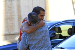 José Verza y el conserje del Estadio, Luis Márquez.