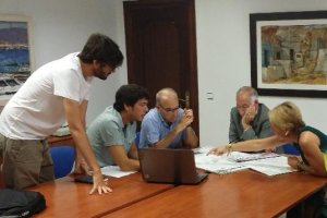 Reunión entre los arquitectos de Los Bajos y el Mercado con Amat y Cabrera.