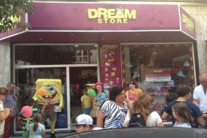 Inauguración Dream Store en Calle Santos Zárate, 5 Almería