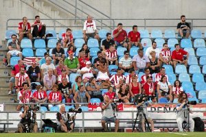 Los seguidores del Almería salieron tristes del Coliseum.