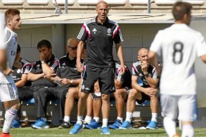 Zidane necesita mayor titulación para dirigir al Castilla.