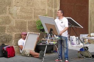 Pintores retratando la Catedral de Almería.