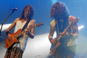 Extremoduro, en plena actuación, el pasado domingo.