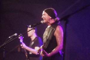 El concierto se celebró en la explanada del Faro.