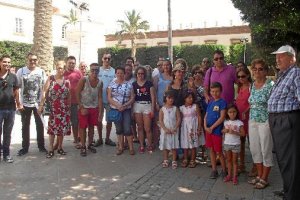 Grupo turístico de la visita guiada