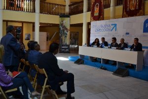 Una reunión anterior del sector turístico con el Ministro de Turismo, en la que también estuvo prese