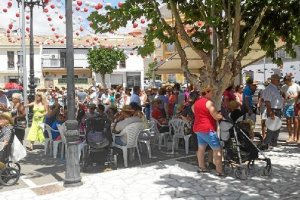 Vecinos y visitantes durante las Fiestas de San Roque de Arboleas. 