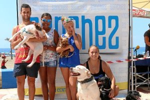 Cinco mascotas visitaron el espacio dedicado a ellas en SER Almería.