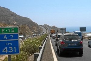 Tras el accidente, numerosos vehículos quedaron atrapados en un atasco.
