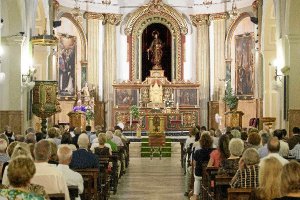 Misa en la iglesia de San Pedro.